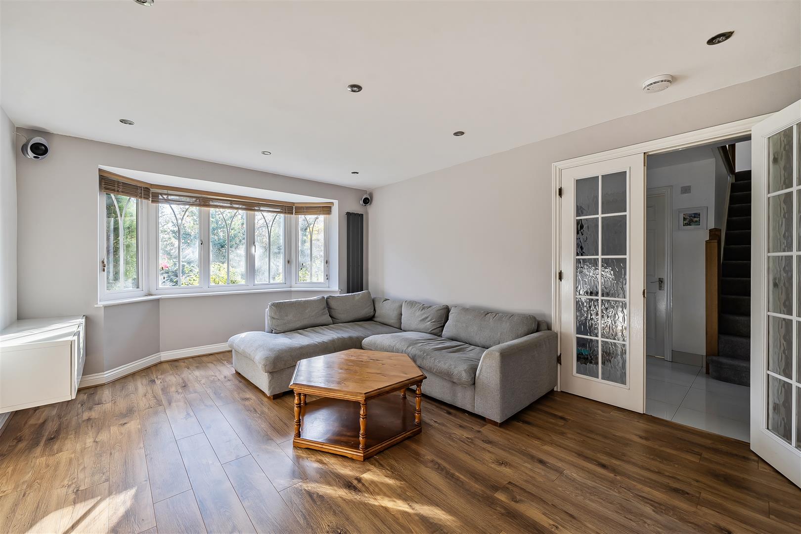 5 bedroom detached house for sale 0