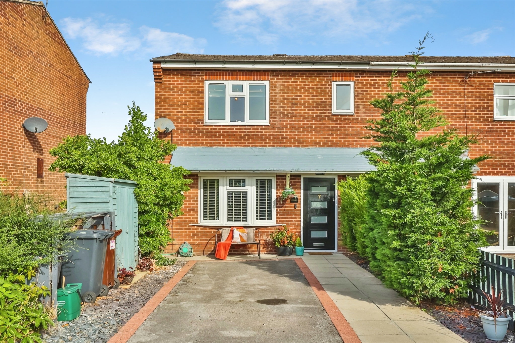2-bed terraced on 7, Hartshay Close, Ilkeston, £170,000