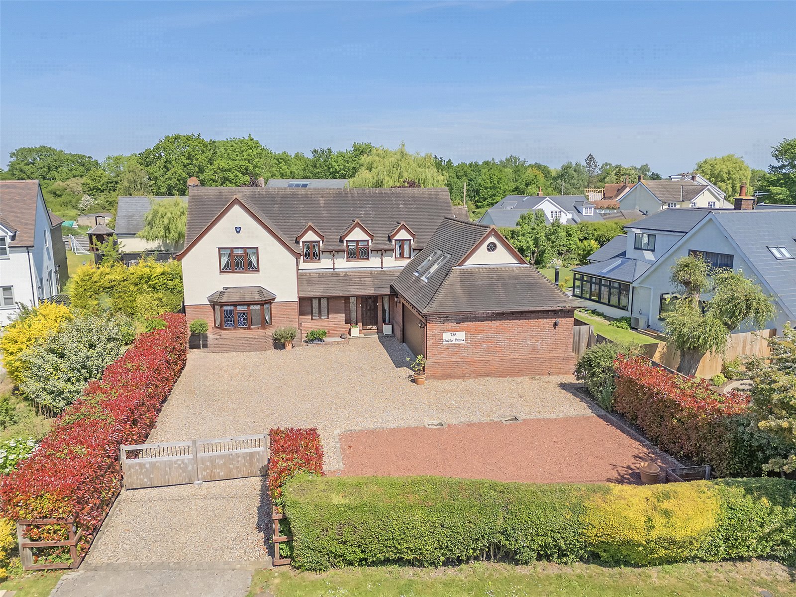 5 bedroom detached house for sale 0