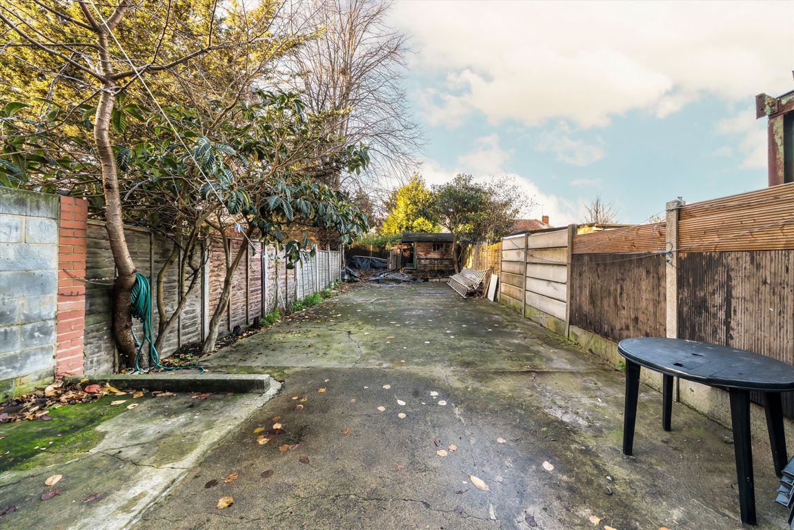 9 bedroom property for sale 0