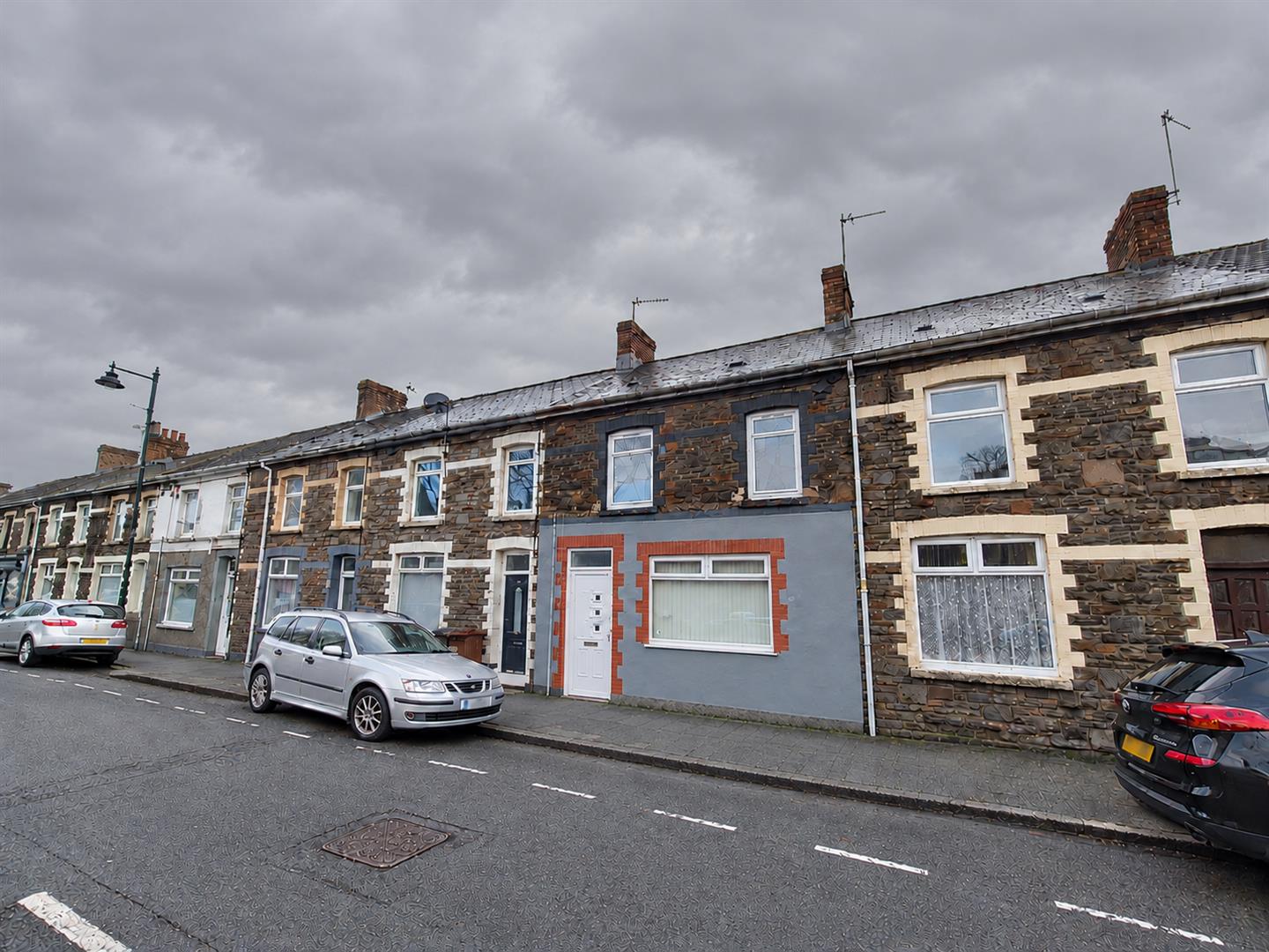 Flat B, 73, Commercial Street, Newport photo 4