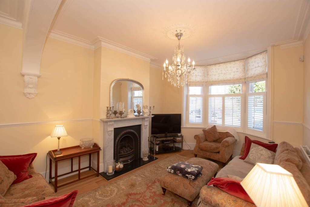 Free property report 18 Brunswick Square, Herne Bay, CT6 5QF Chimnie