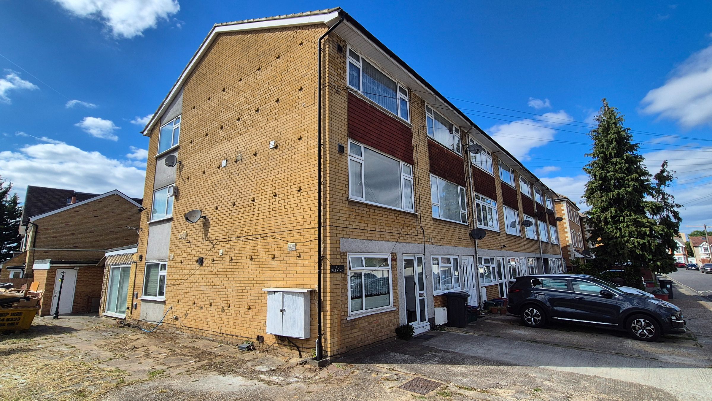1 C Corban Road, Hounslow photo 5