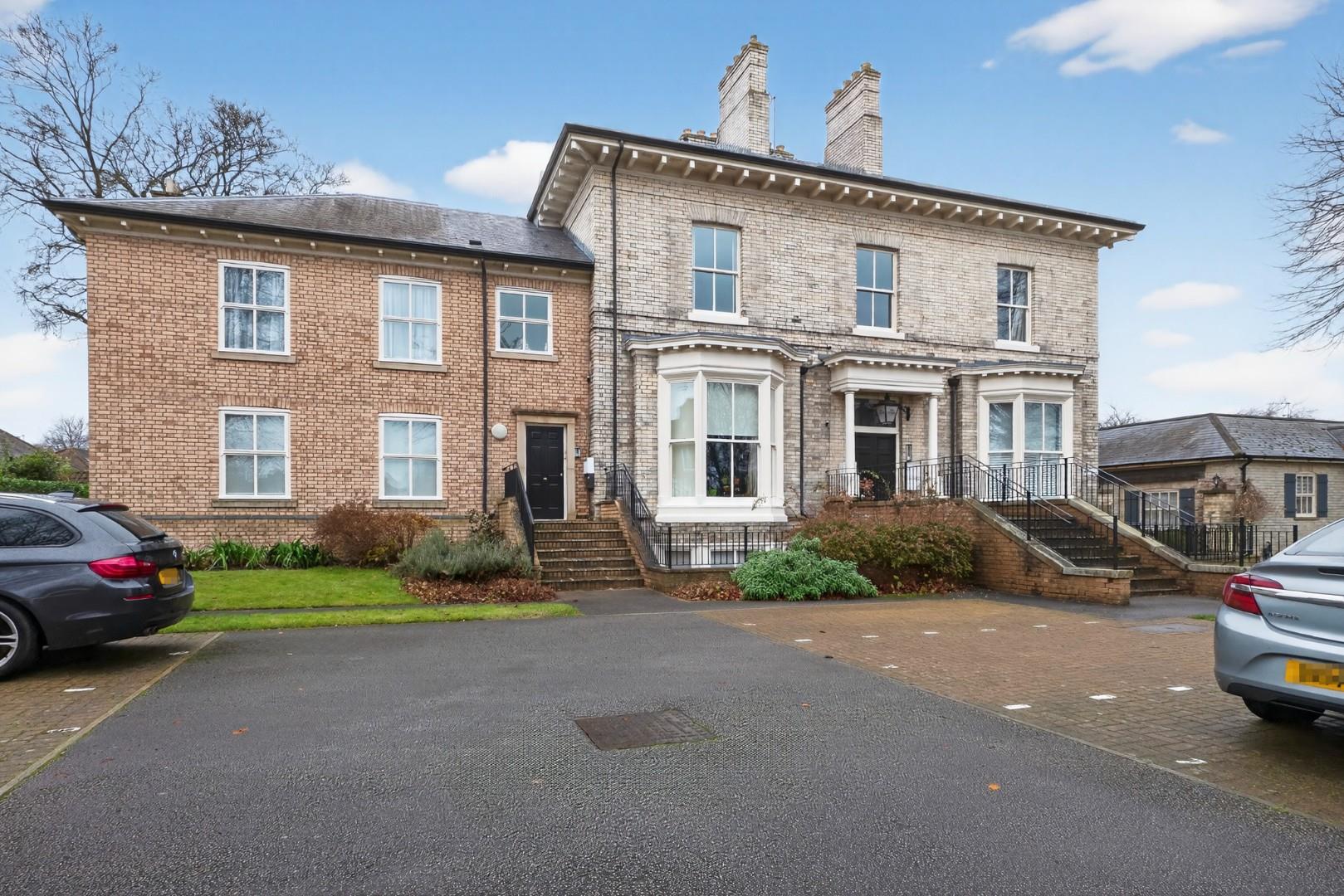 2-bed flat on Flat 1, Fulford Chase, York, £300,000