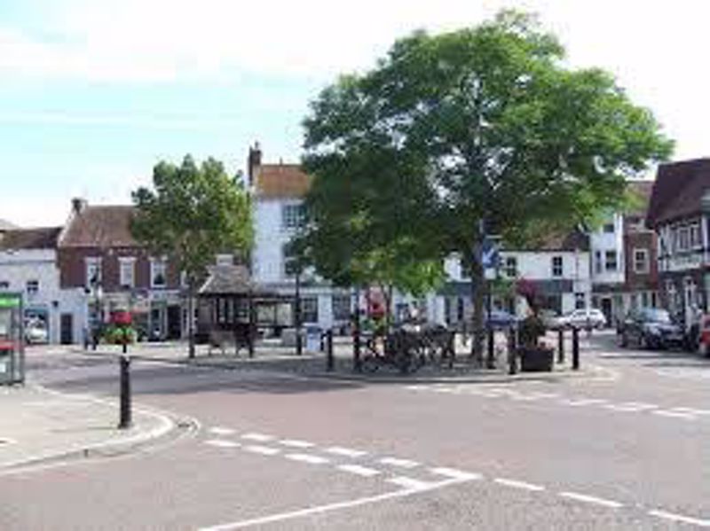 Flat 1, St Peters Court, High Street, Emsworth photo 4