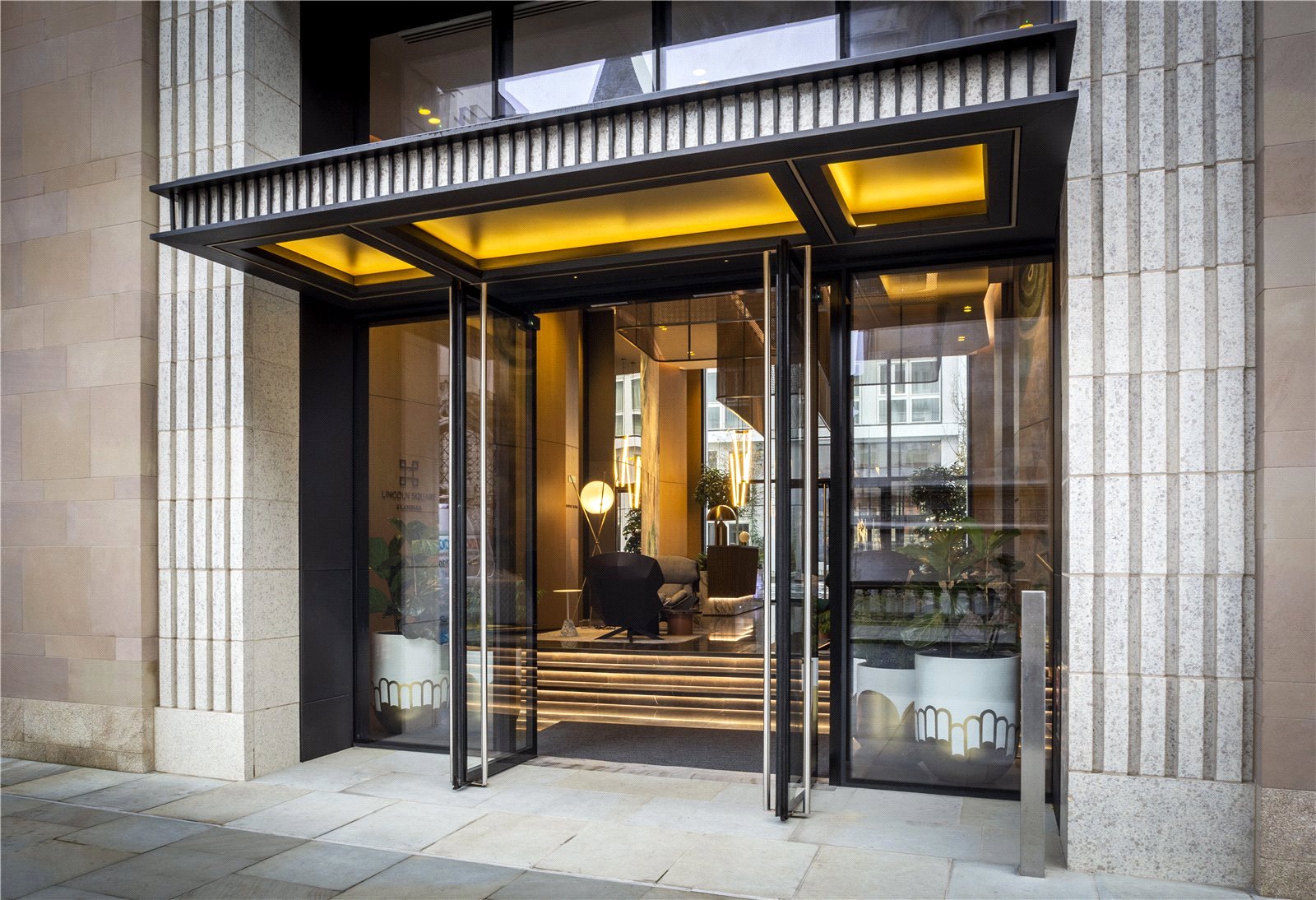 5 bedroom semi-detached house for sale in London