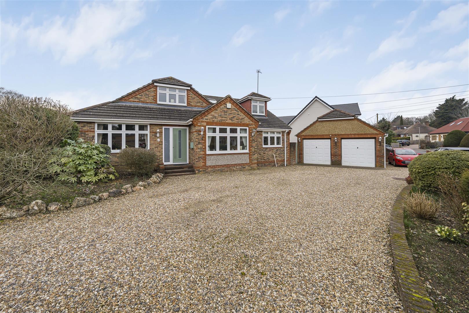 5 bedroom detached house for sale in Chichester