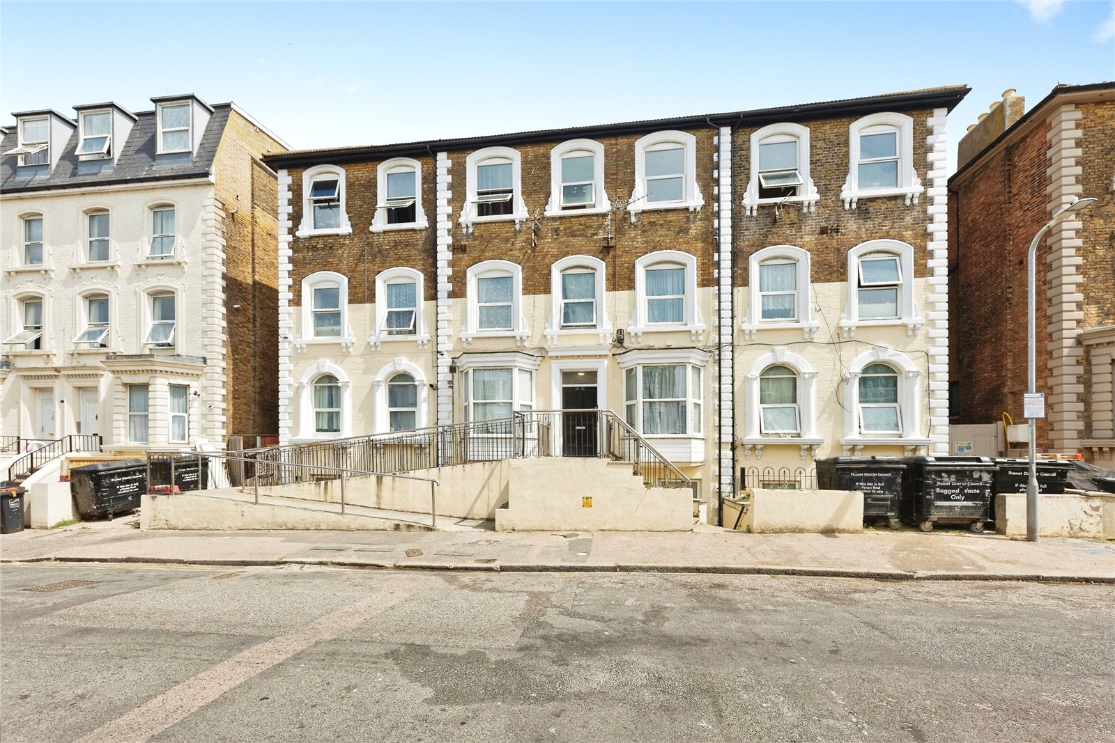 Flat 5, 26-30,, Athelstan Road, Kent photo 4