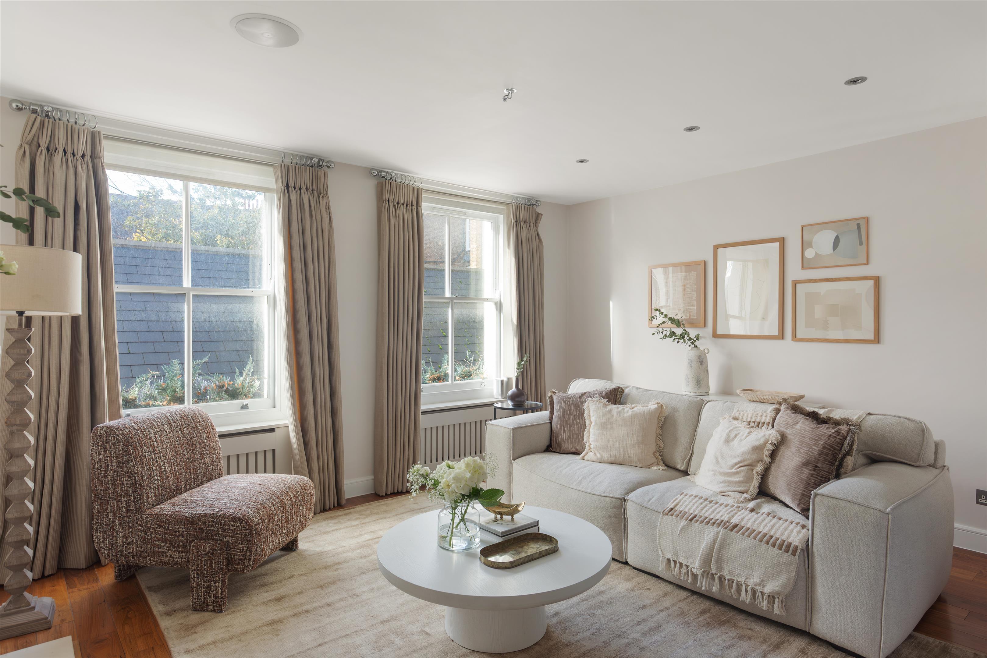 4 bedroom terraced house for sale 0