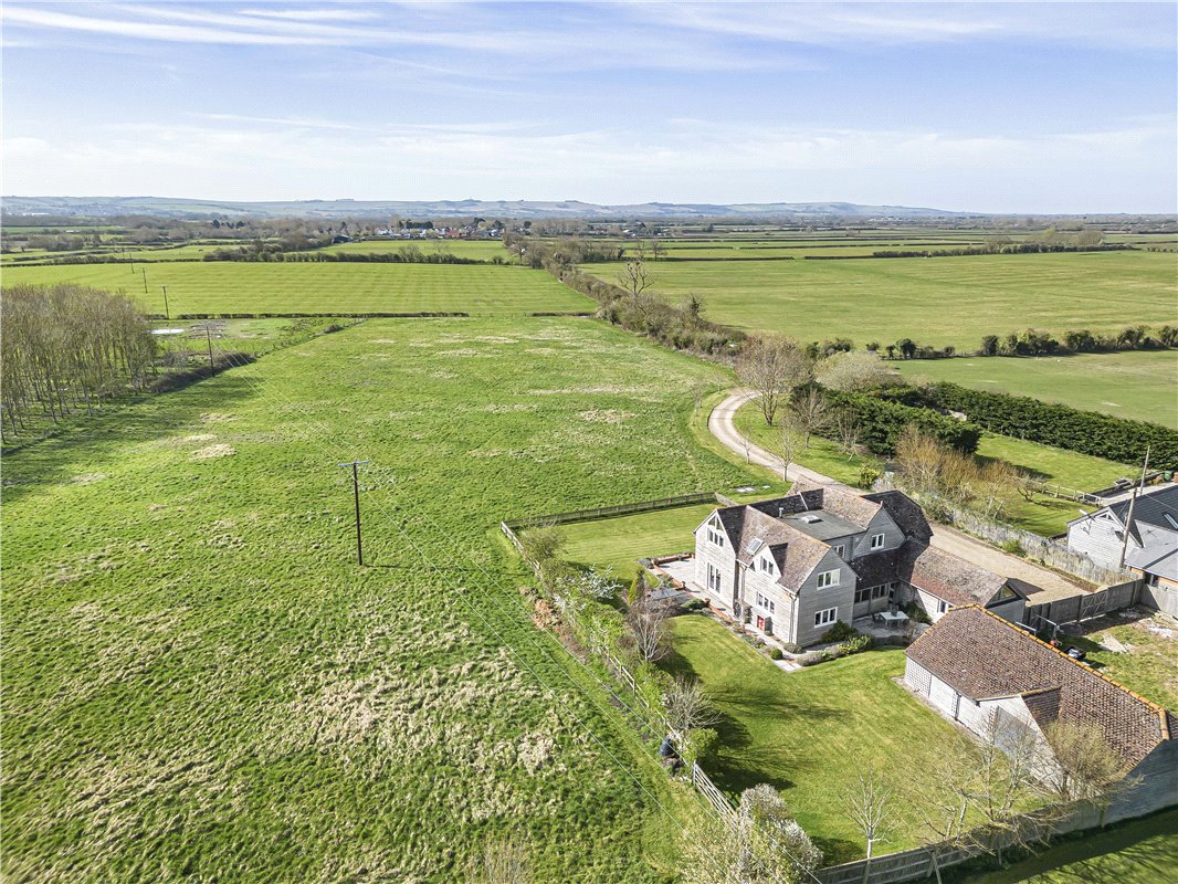 4 bedroom detached house for sale 0