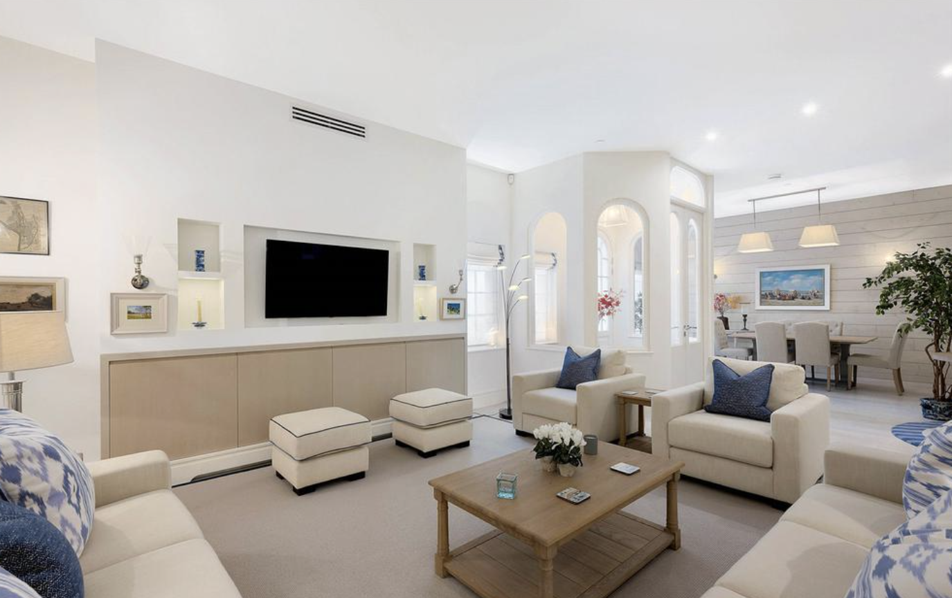 5 bedroom terraced house for sale 0