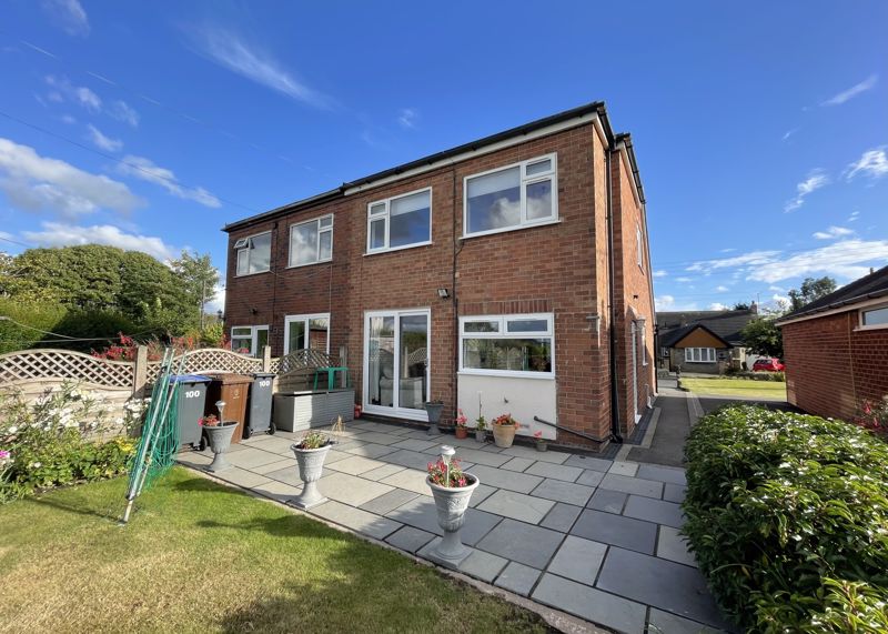 3-bed house on 100, Mow Lane, Biddulph, £229,950