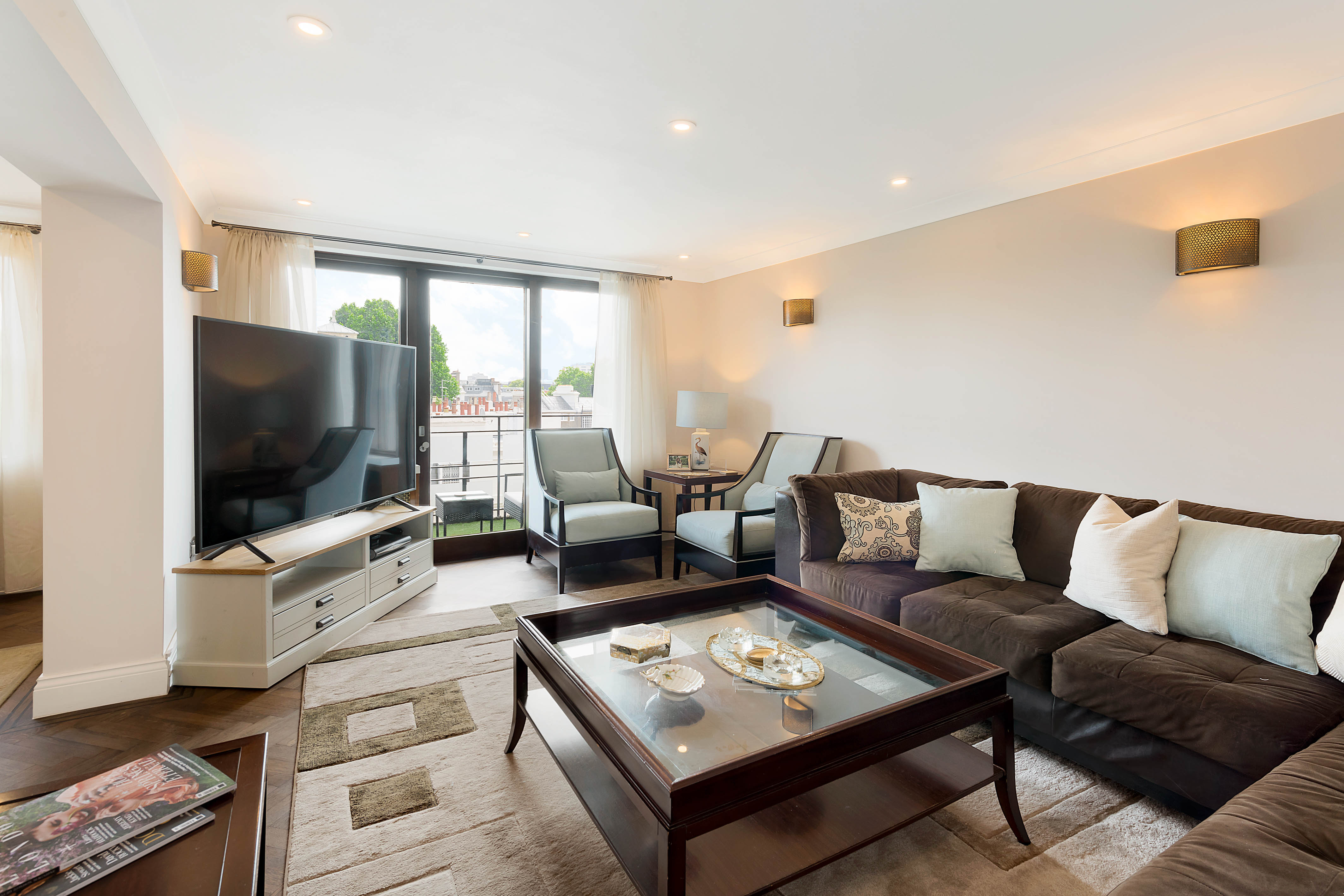 2 bedroom flat for sale 0