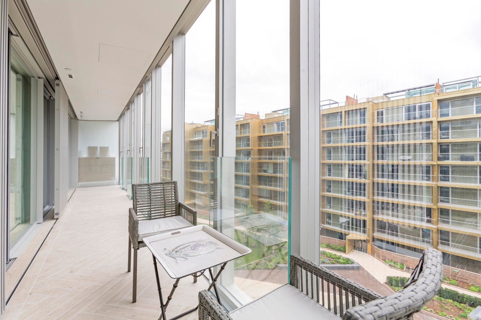 2 bedroom flat for sale 0