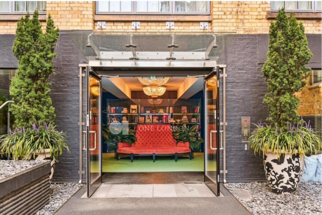 3 bedroom flat for sale 0