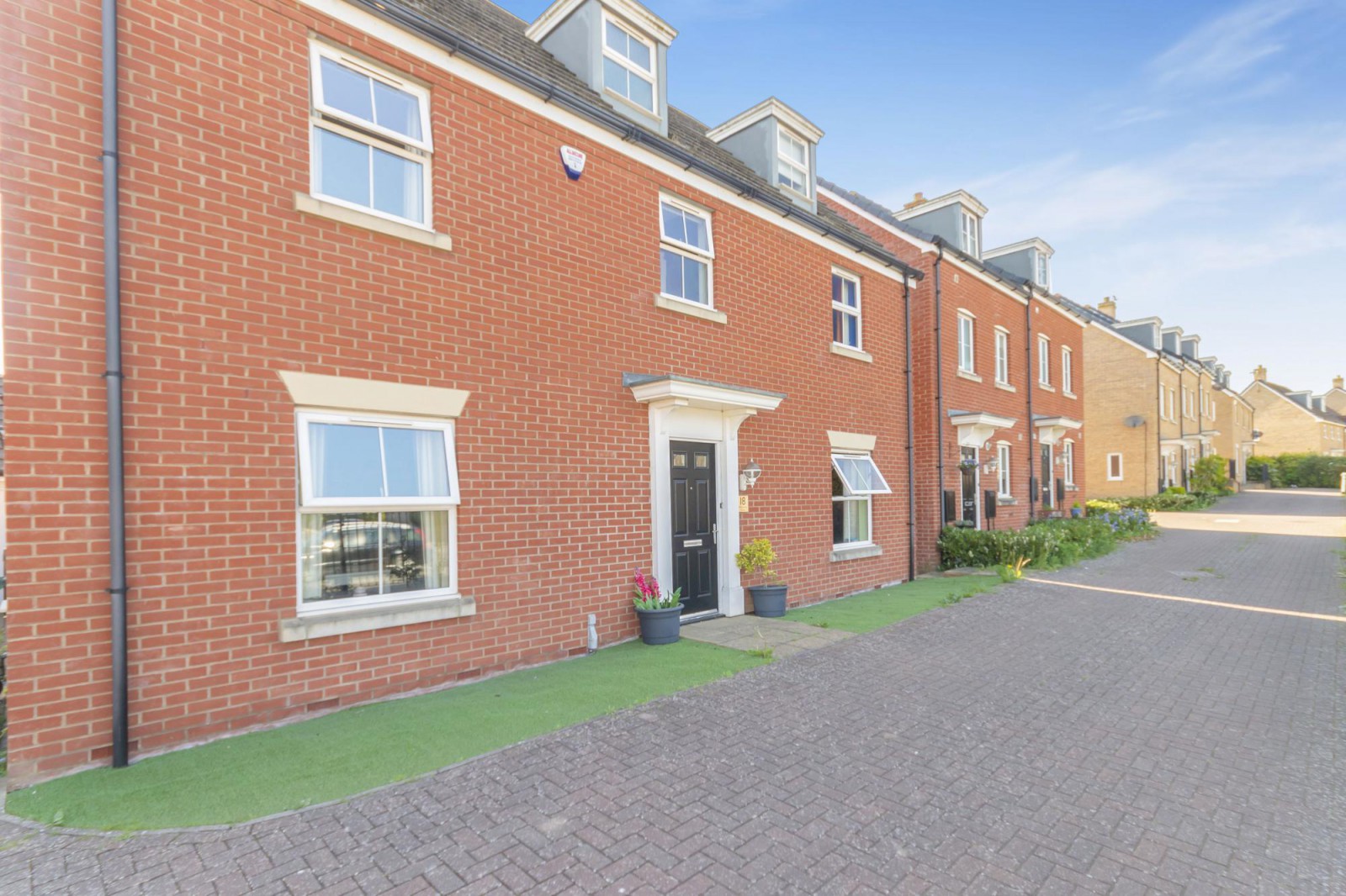 Photo of 5 Bedroom Detached House (from earlier marketing or public sources)