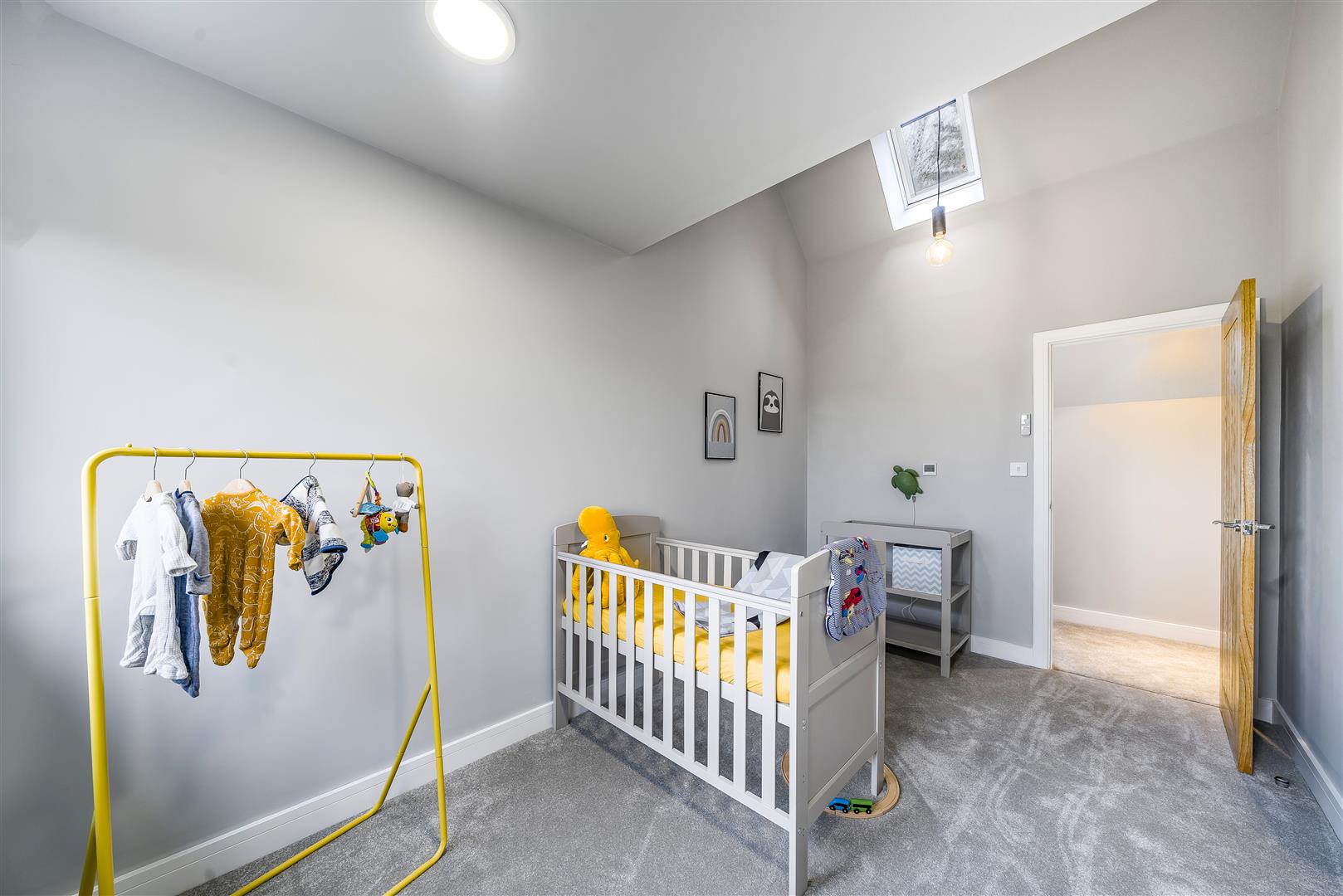 Photos of Dunkirk Hill, Devizes SN10 64743868 PrimeLocation