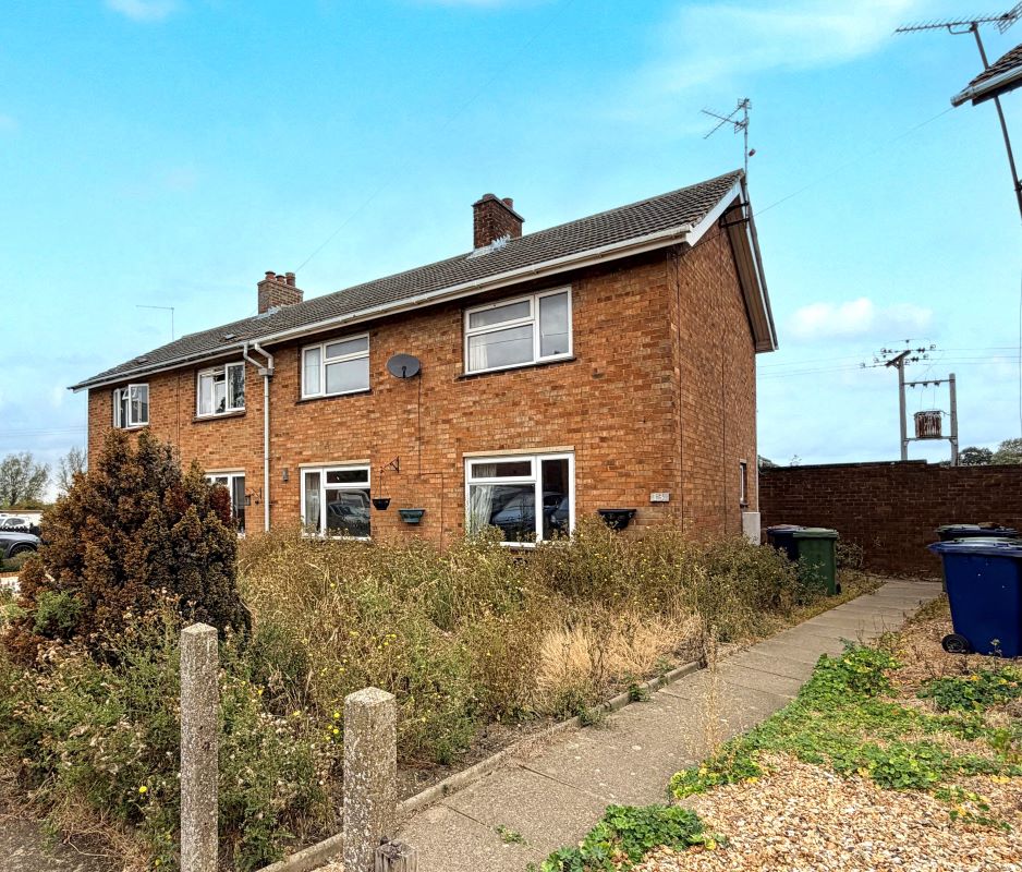 13, Glebe Close, March photo 2