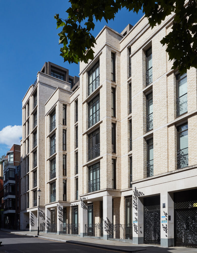 2 bedroom detached house for sale