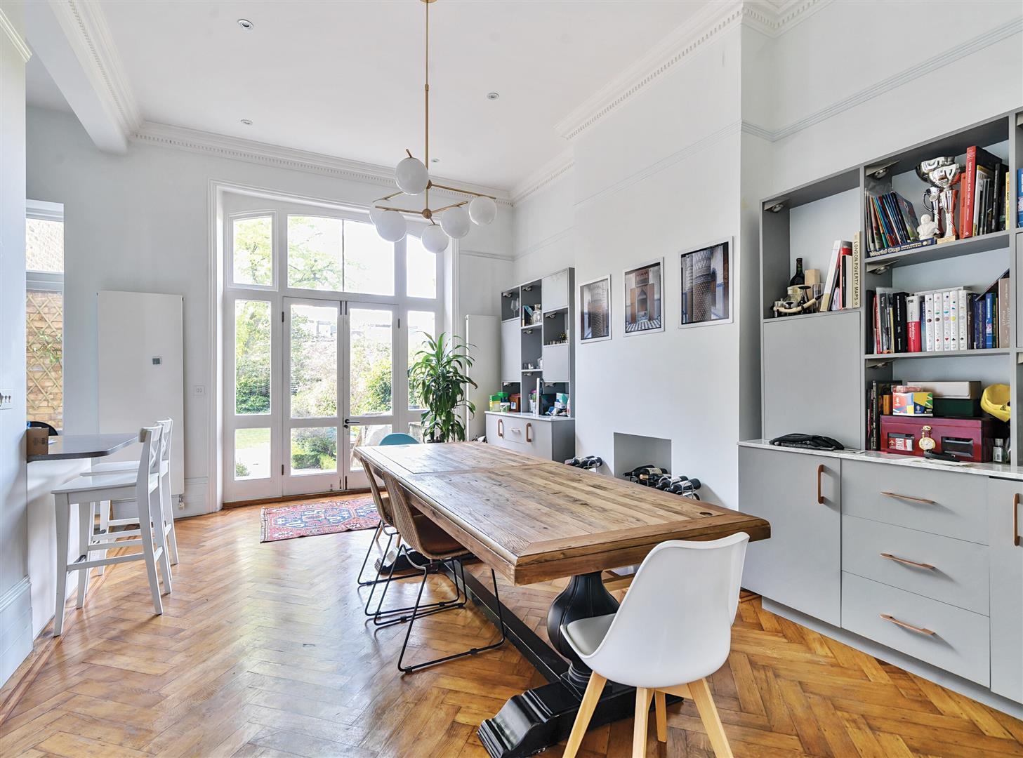 3 bedroom flat for sale 0