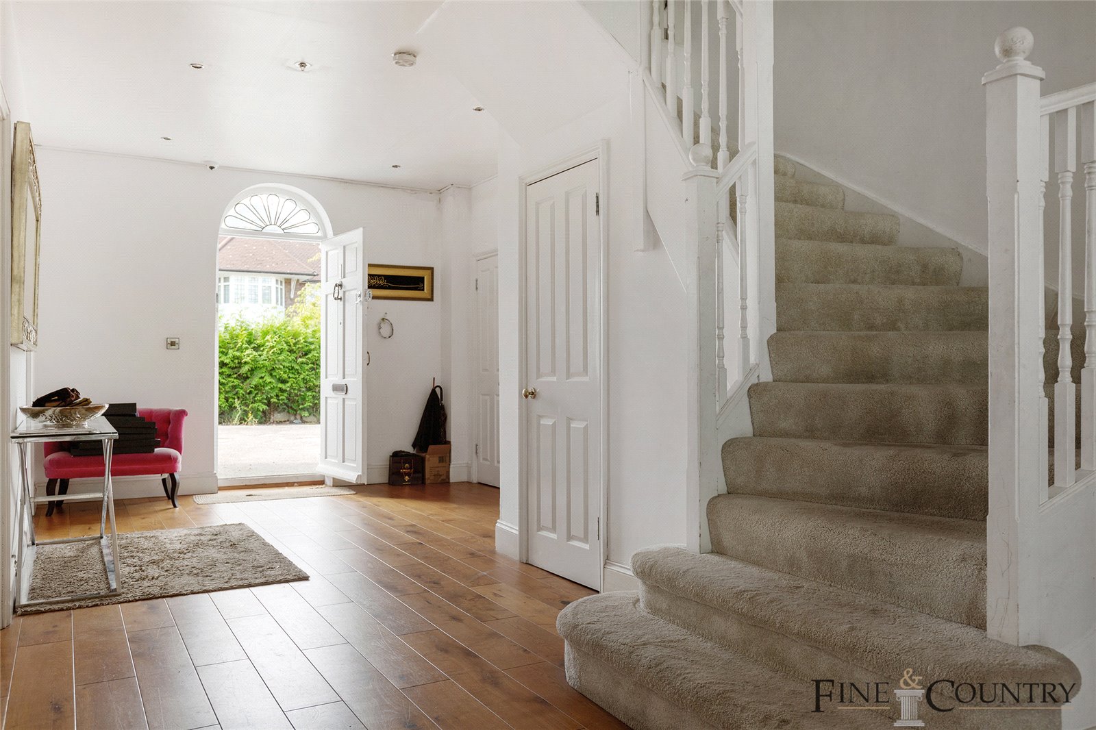 6 bedroom semi-detached house for sale 0