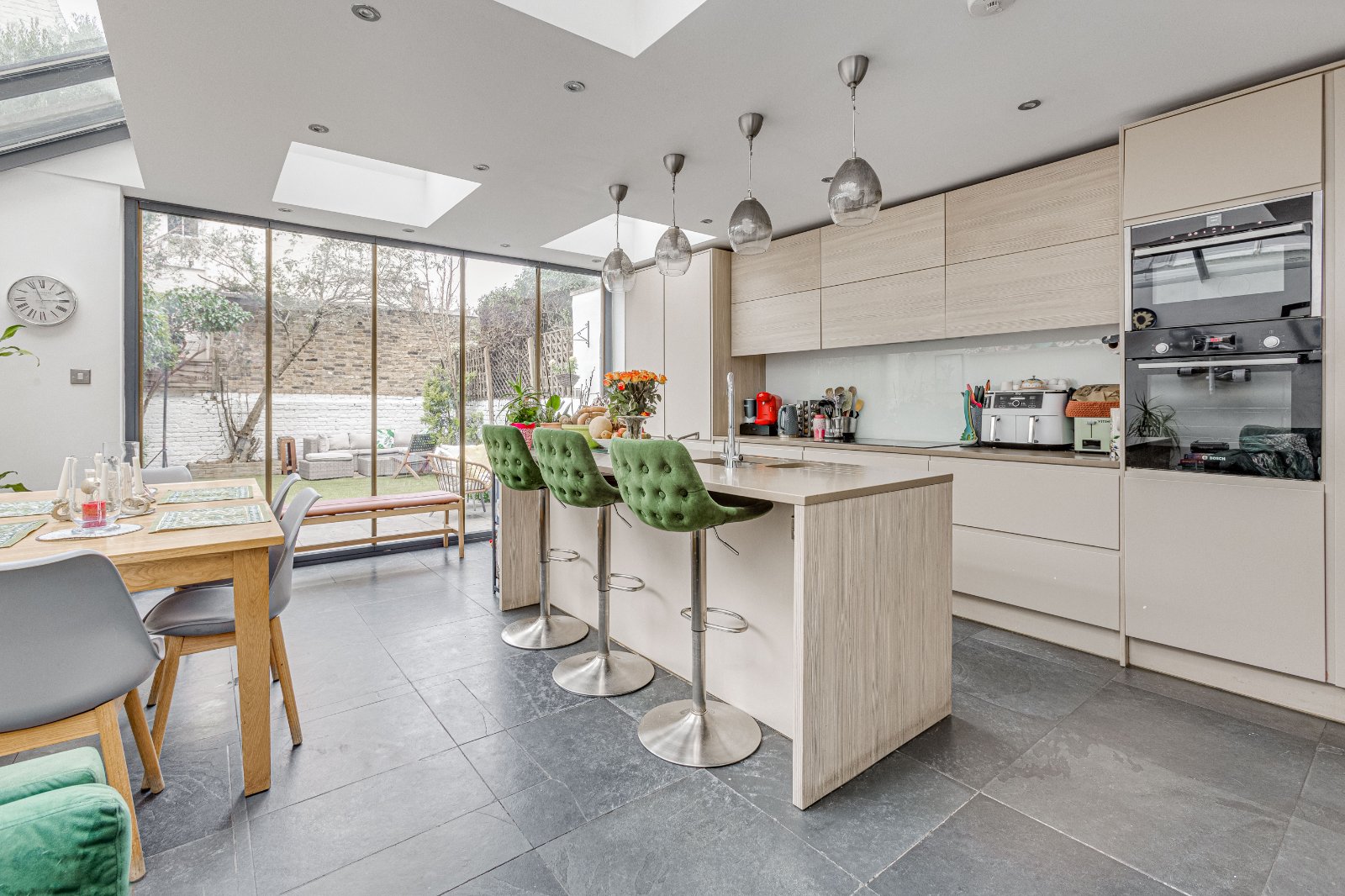 5 bedroom terraced house for sale 0