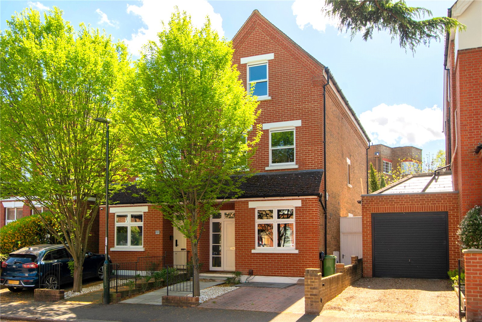 5 bedroom semi-detached house for sale 0