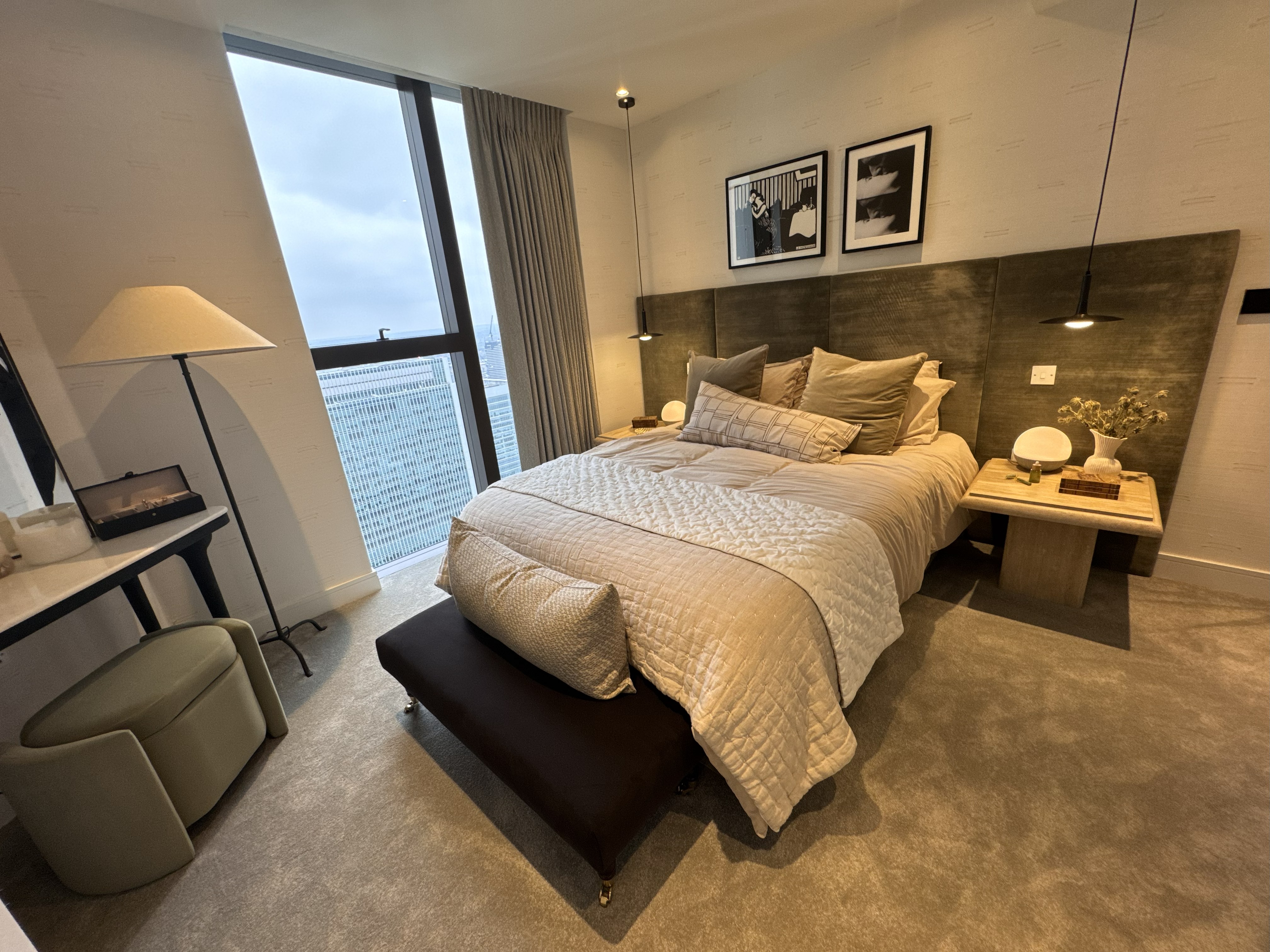 2 bedroom flat for sale 0