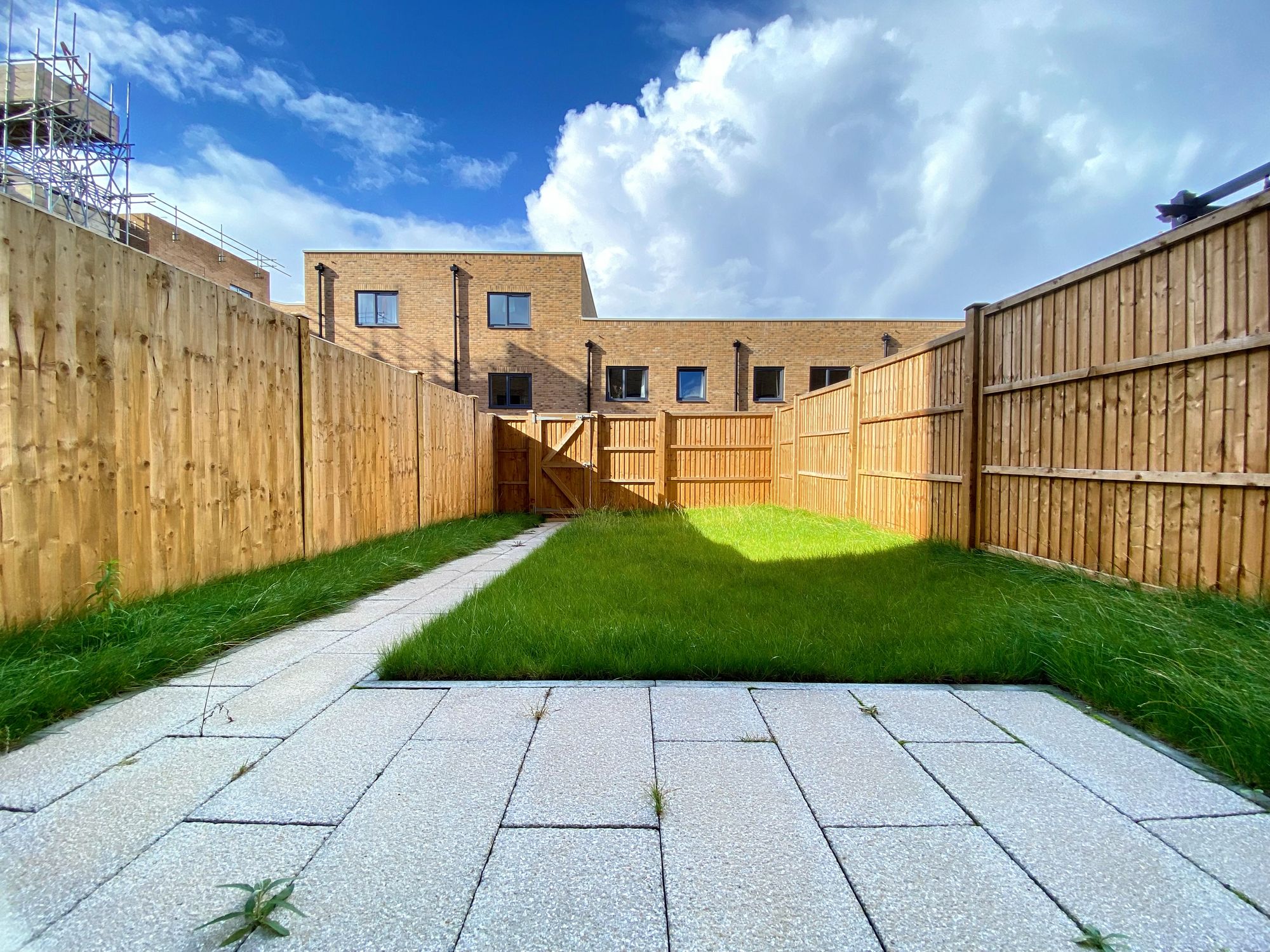 3 bedroom terraced house for sale 0