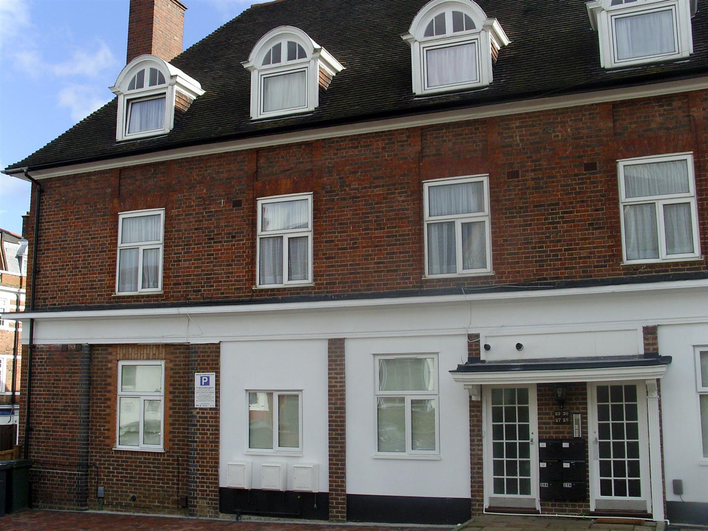 31, Lodge Road, London photo 2