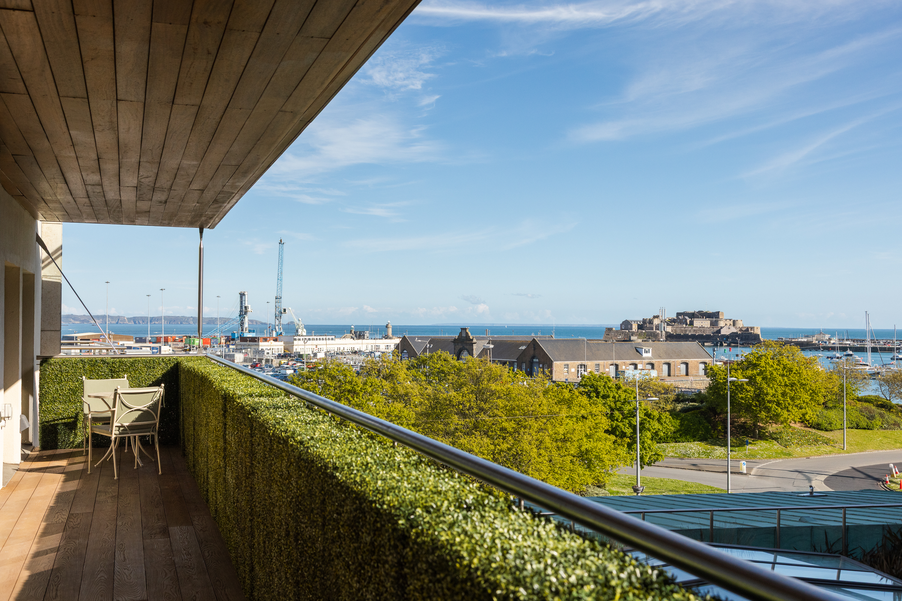 3 bedroom flat for sale 0