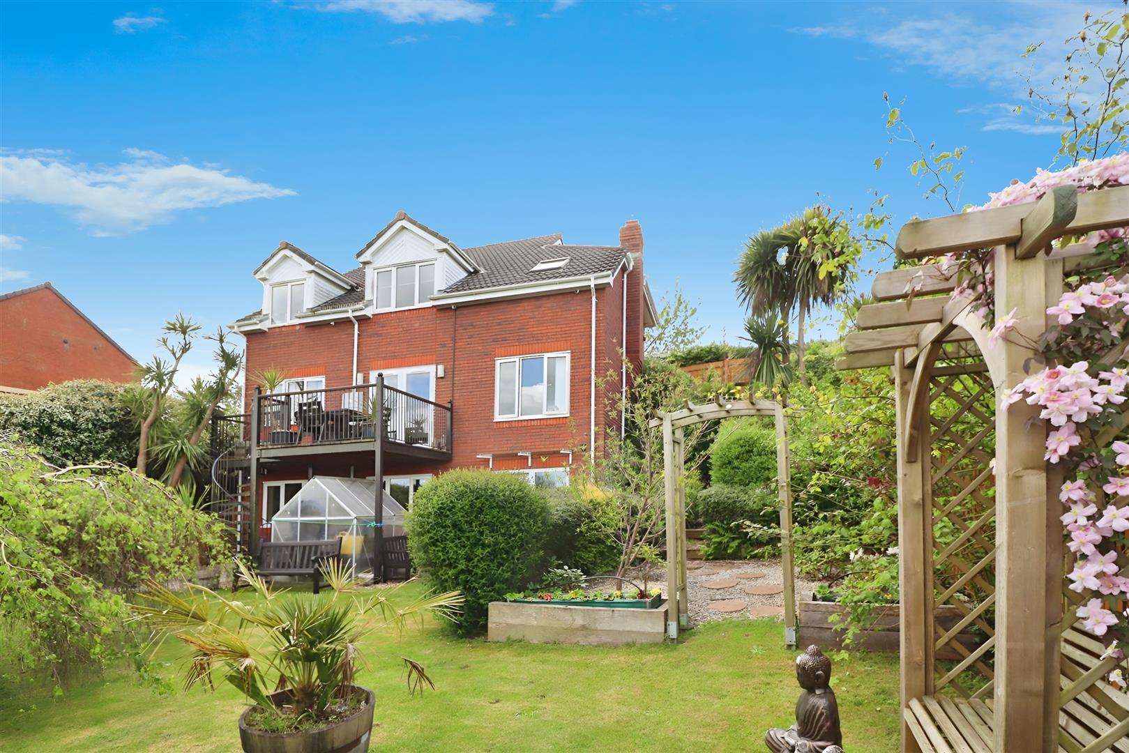 6-bed detached on 46, Cleave Road, Barnstaple, £600,000