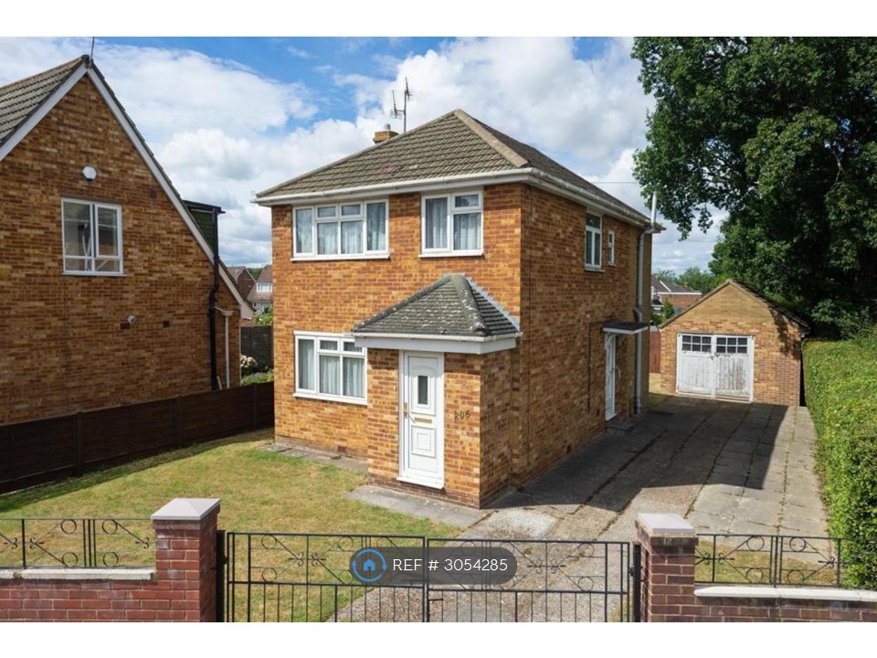 Beaver Lane, Ashford photo 2