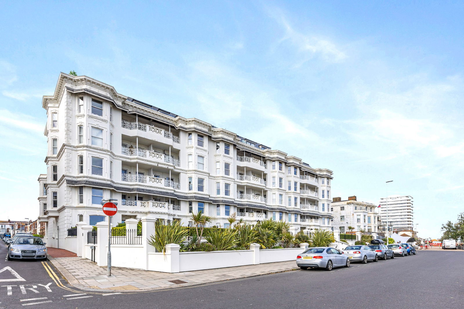 3-bed flat on The Eardley 3-10,Flat 22, Marine Parade, Worthing, £850,000