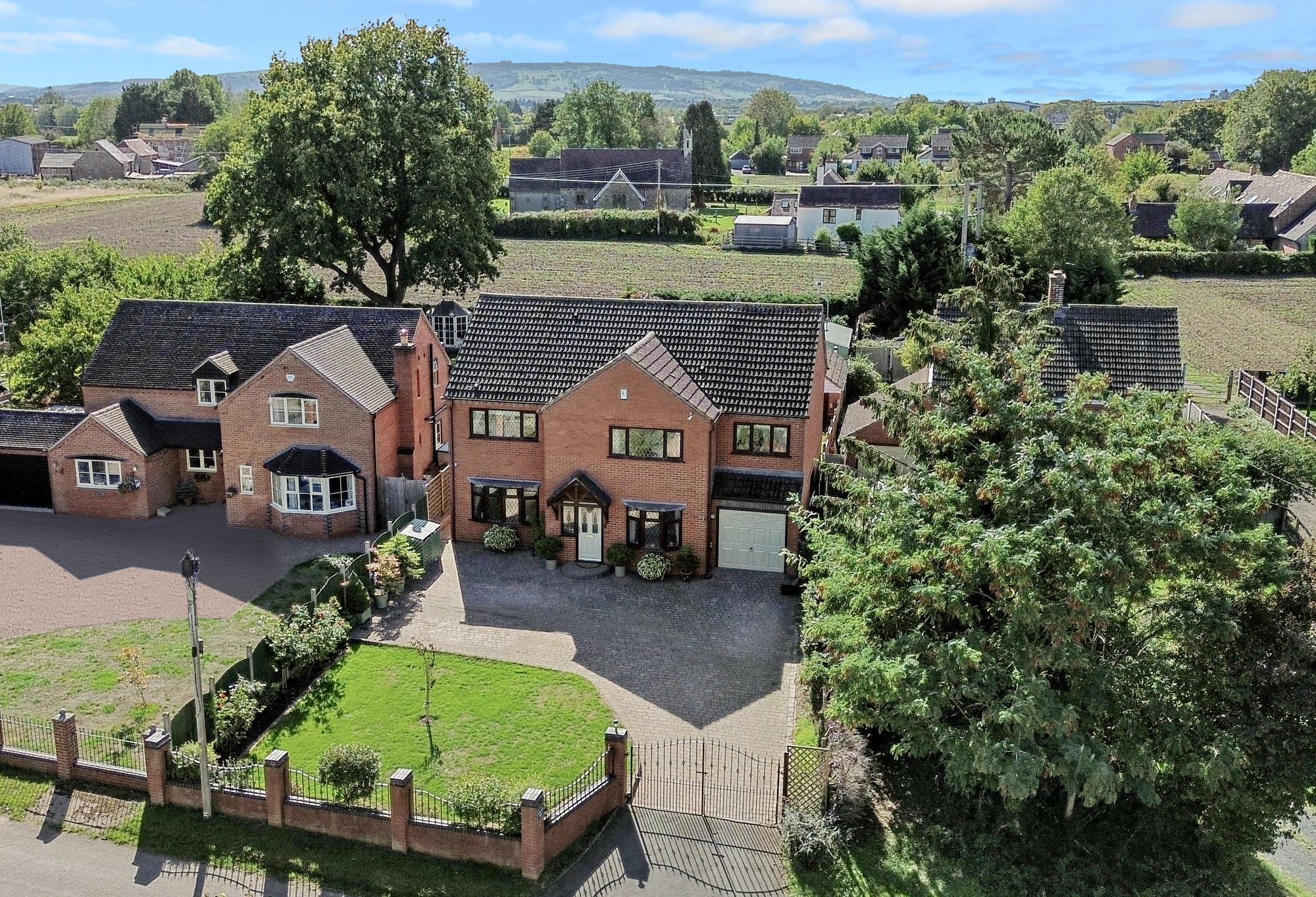 4-bed house on Church View Owletts End, Pershore, £615,000