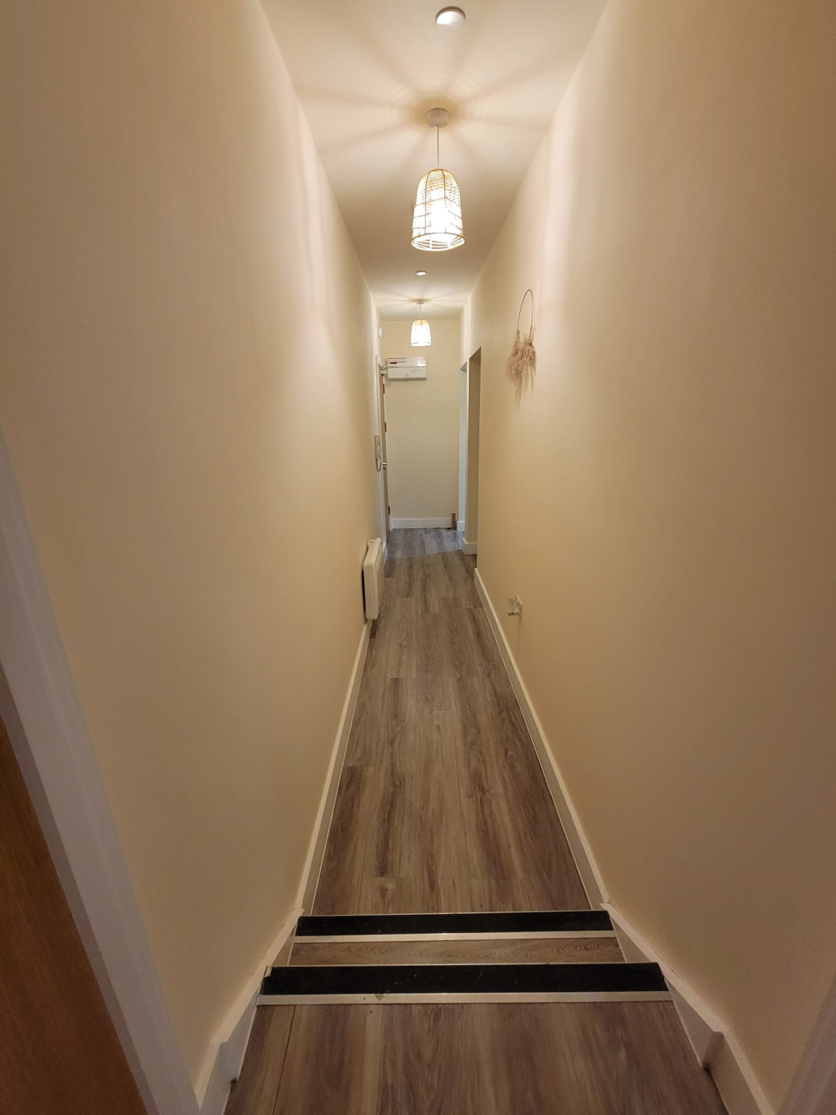 Flat 1, 73-74 High St, Swansea photo 4