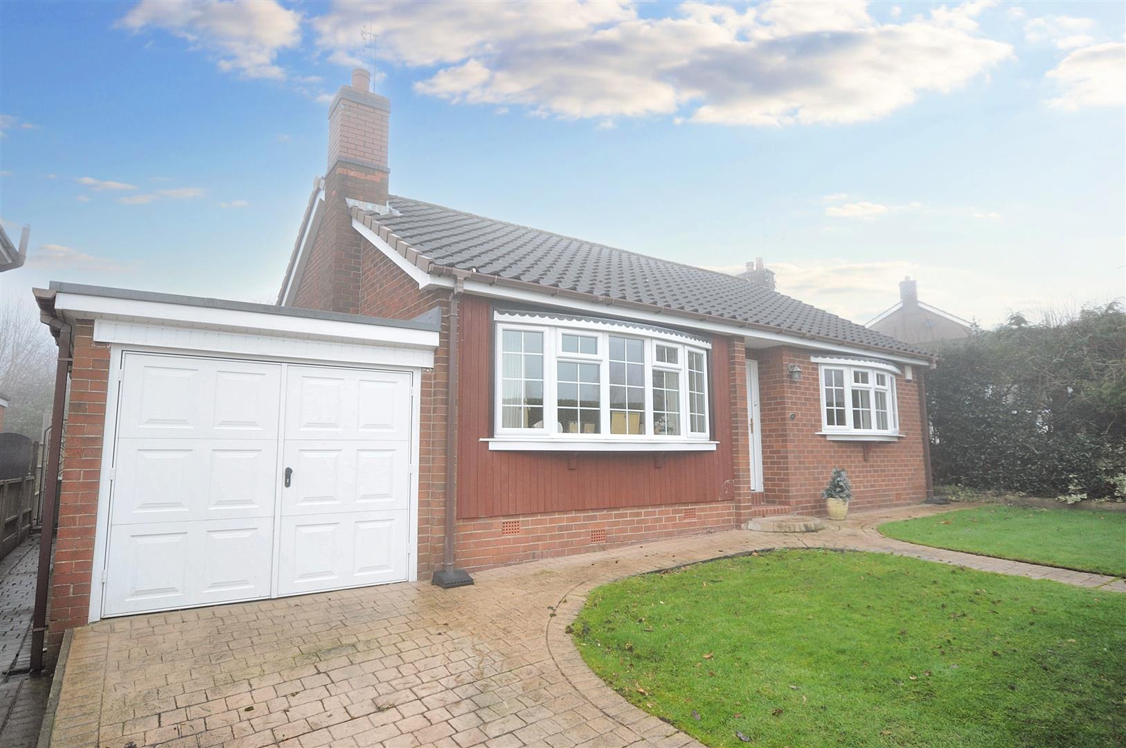 24, Rock Crescent, Stone photo 2