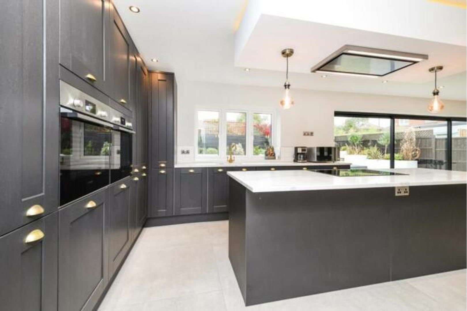 20, Thynne Road, Billericay photo 3