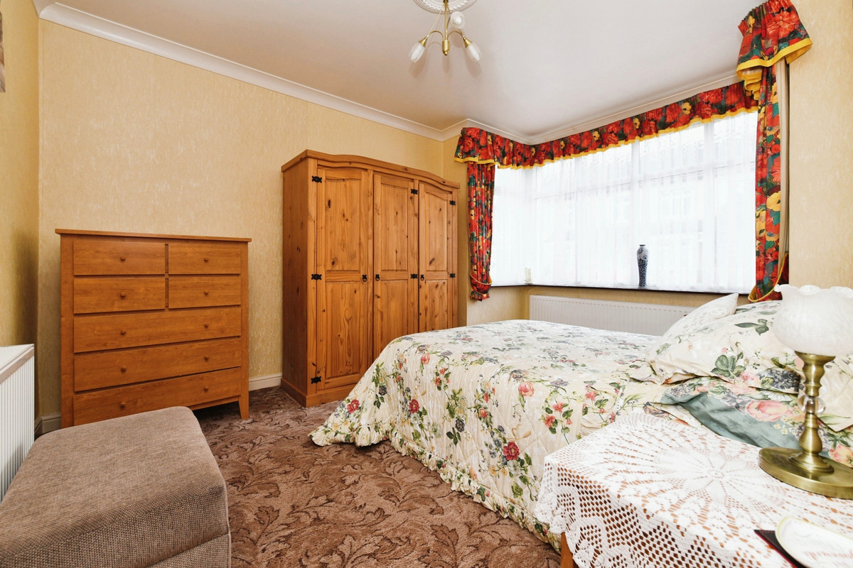 Photos of North Avenue, SouthendOnSea SS2 66641820 PrimeLocation