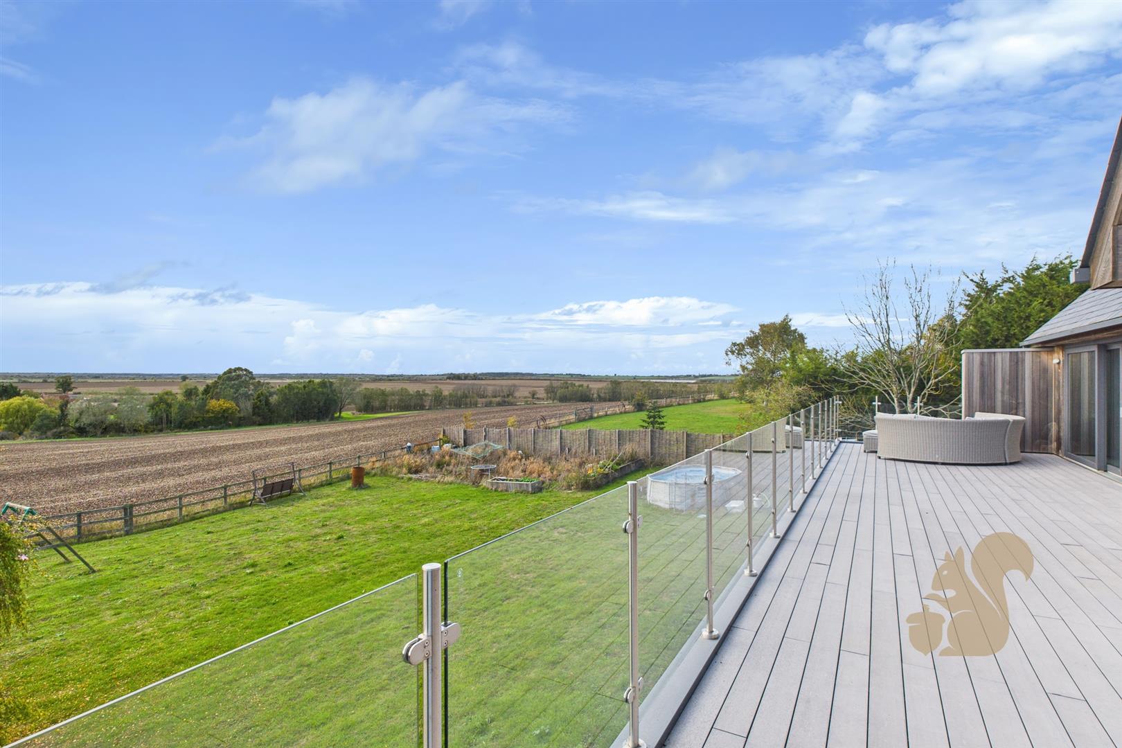 4 bedroom detached house for sale 0