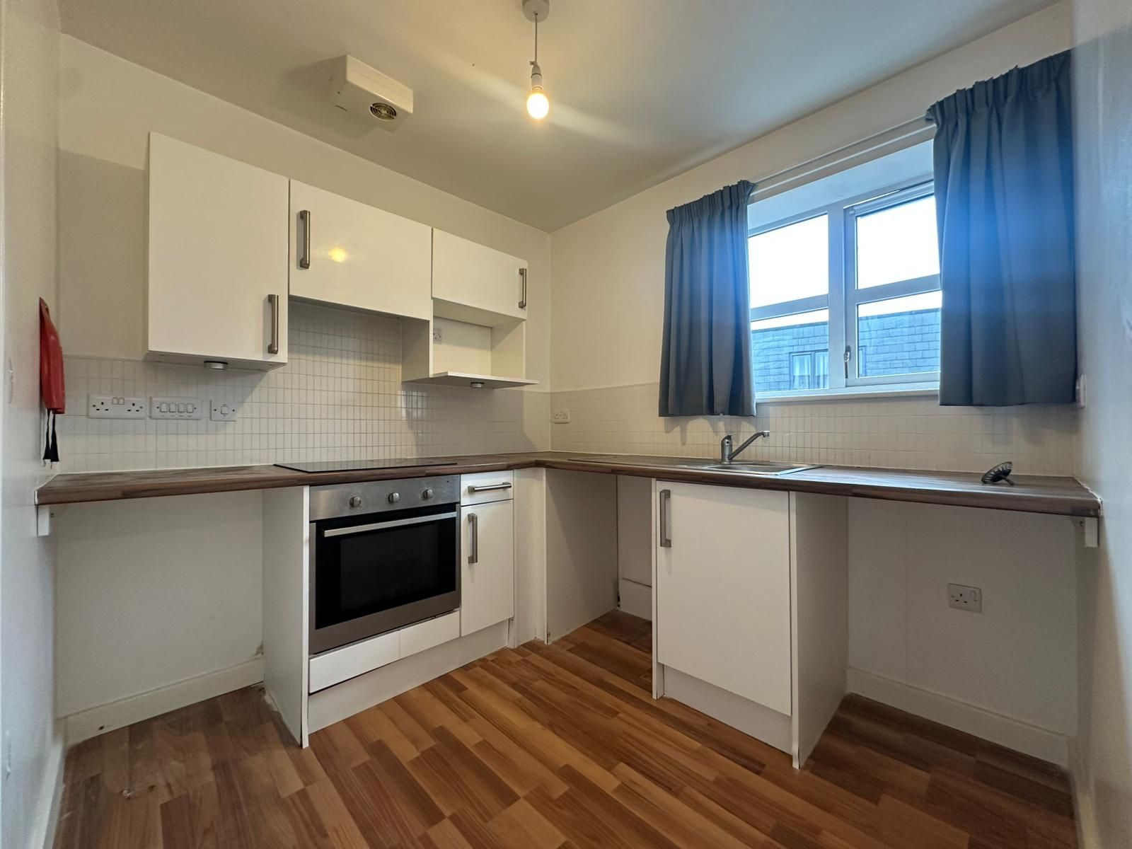 *AD ONLY* Flat C12, Clyde Court, Leicester photo 5