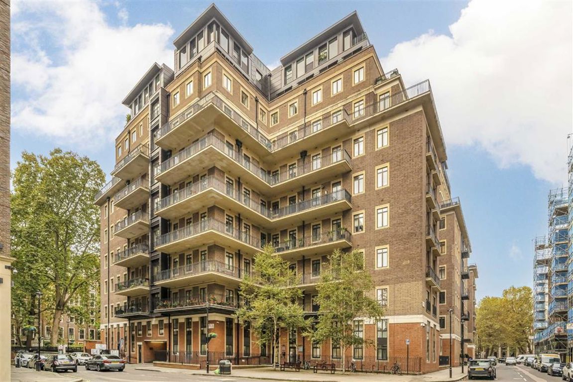 3 bedroom flat for sale 0