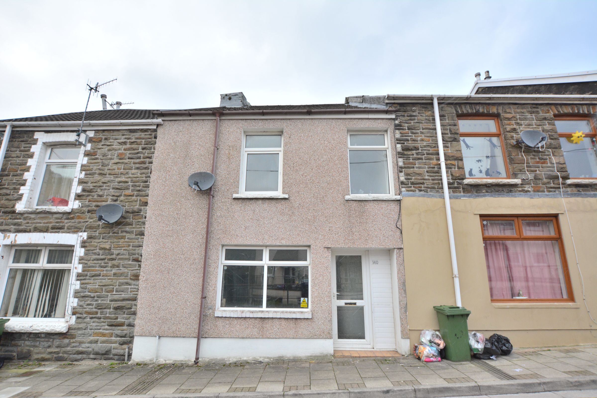 140 Glanaman Road, Aberdare photo 2