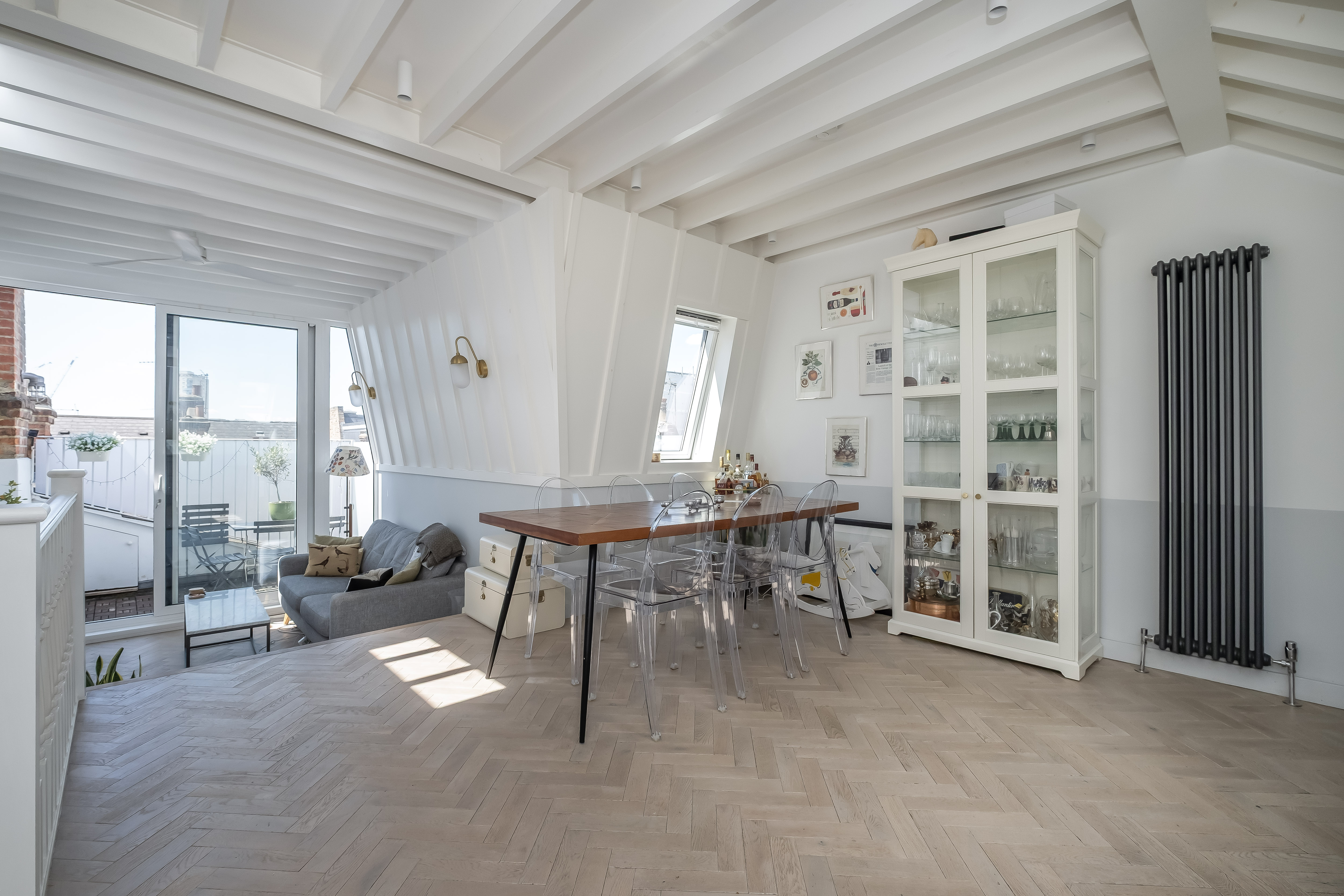 3 bedroom flat for sale 0