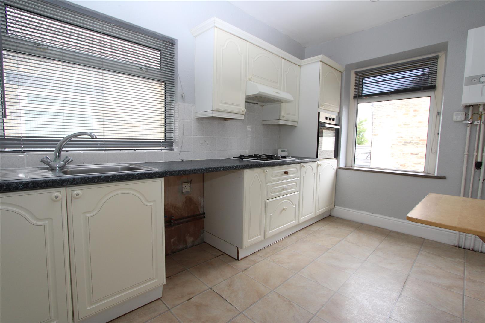 91a, Stone Hall Road, Bradford photo 4