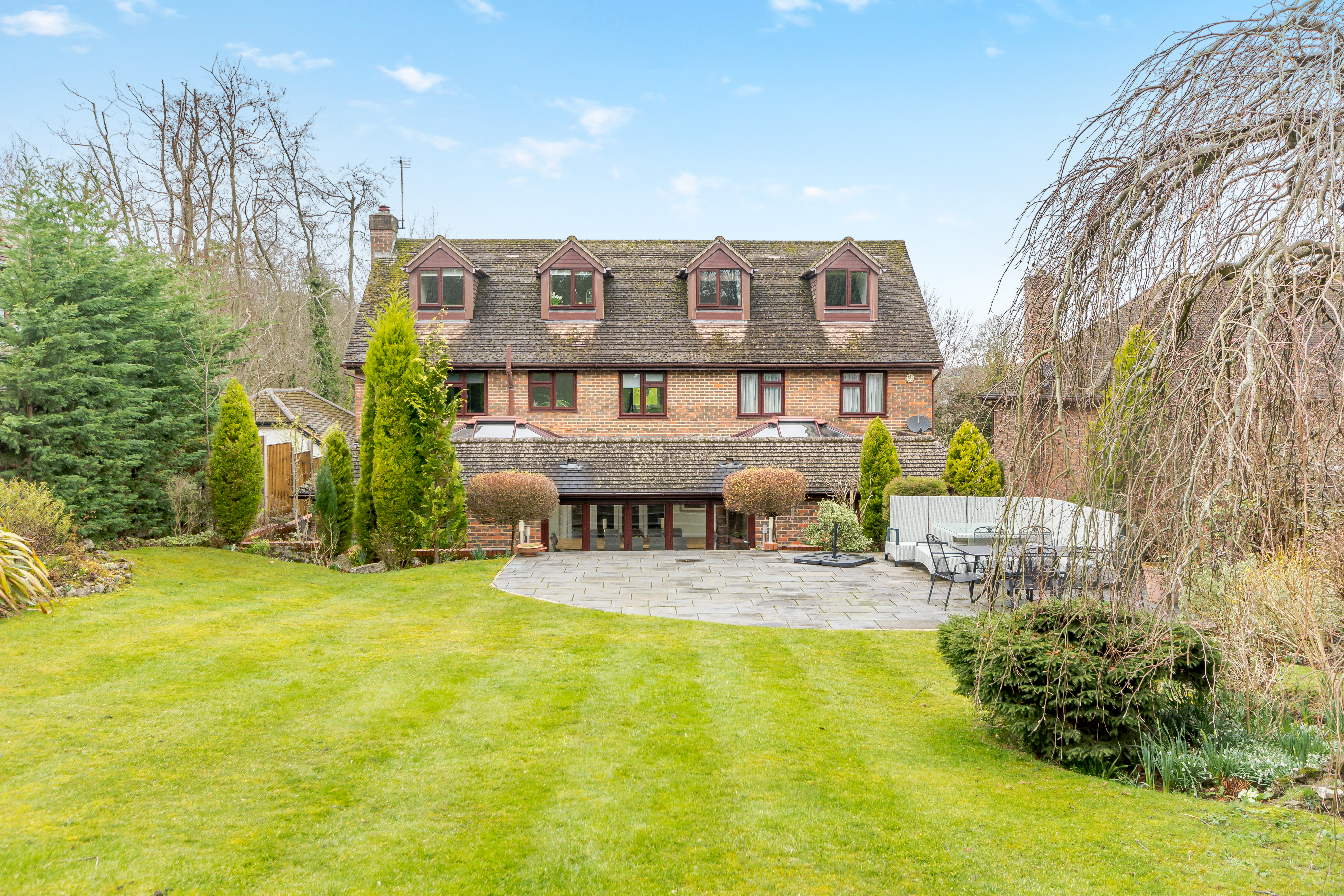7 bedroom detached house for sale 0