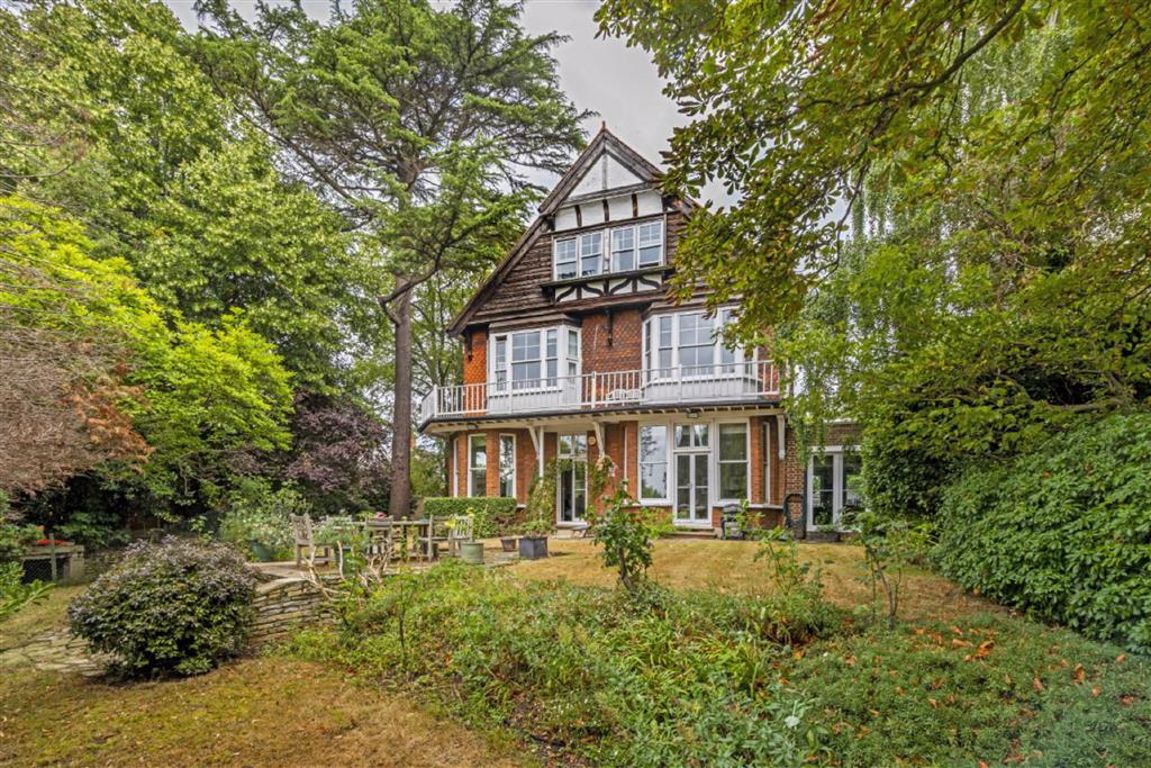 Photos of Lower Hampton Road, SunburyOnThames TW16 62197968