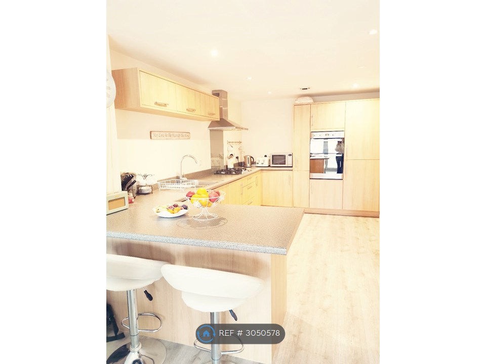 Atkinson Road, Hawkinge photo 4