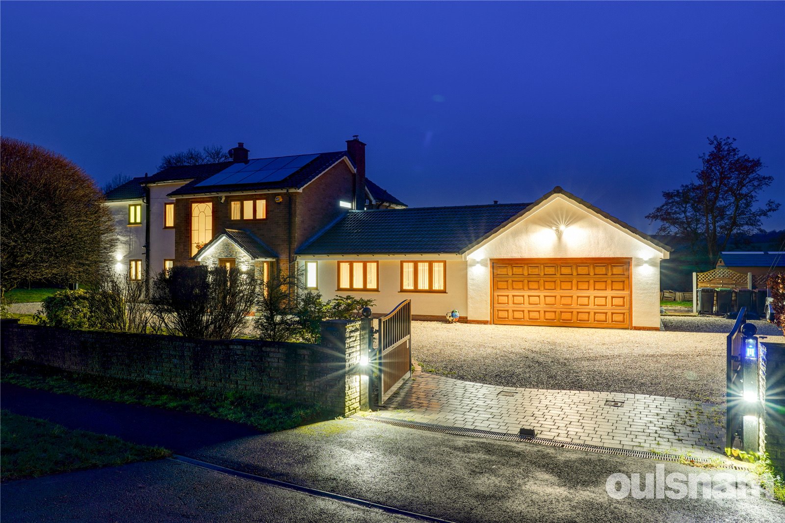 4 bedroom detached house for sale 0