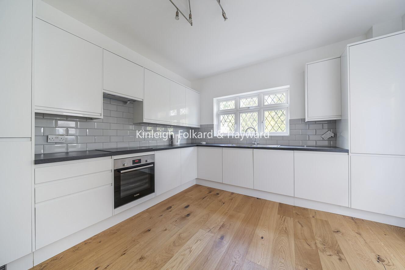 4 bedroom detached house for sale 0